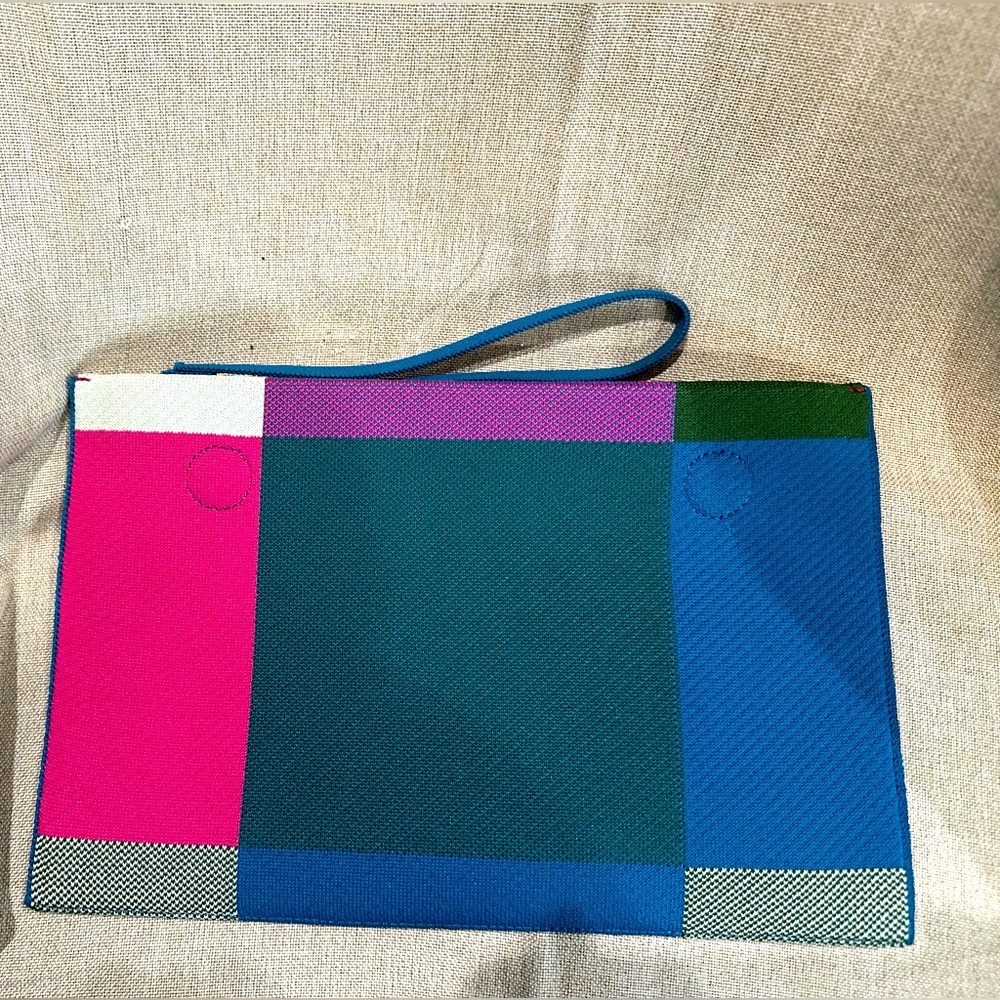 Rothy’s Essential Pouch **DISCONTINUED** Pink Bright Check